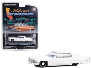 1972 Cadillac Sedan deVille - Cotillion White Solid Pack 